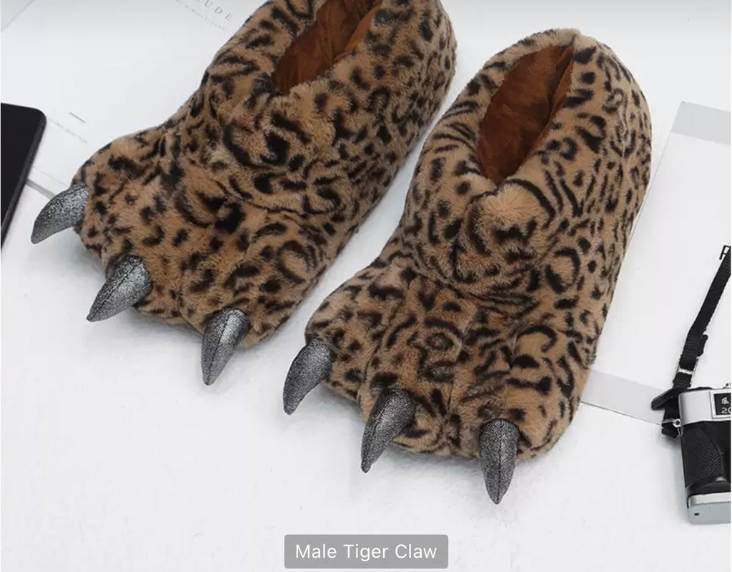 Male Lion Paw